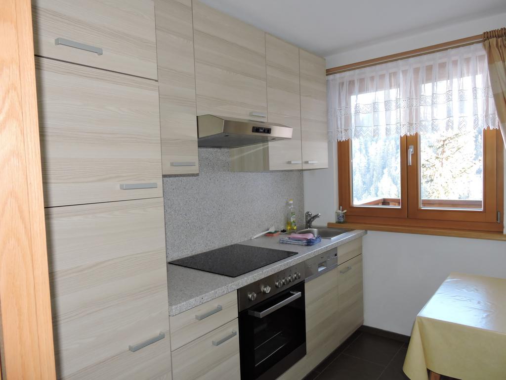 Haus Bergkristall Samnaun Pokoj fotografie